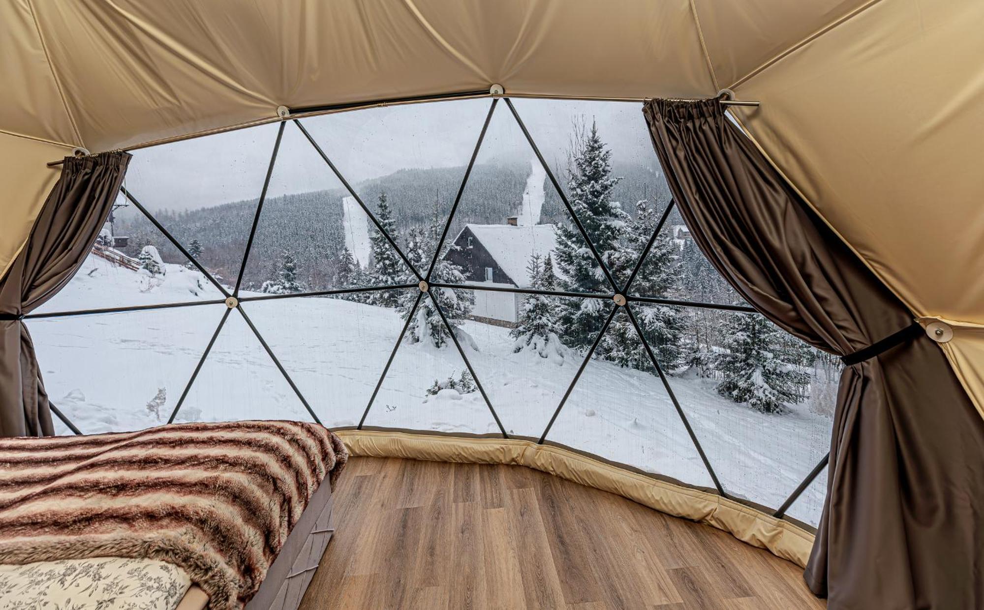 Glamping Spindl One&Only Hotell Špindlerŭv Mlýn Exteriör bild