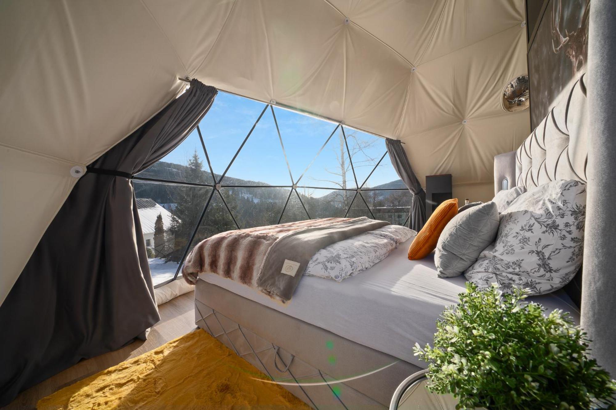 Glamping Spindl One&Only Hotell Špindlerŭv Mlýn Exteriör bild